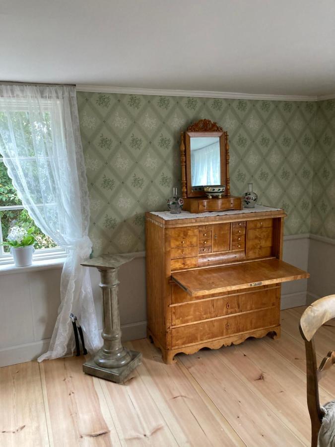 Thorstorps Gard B&B Сёдерчёпинг Экстерьер фото